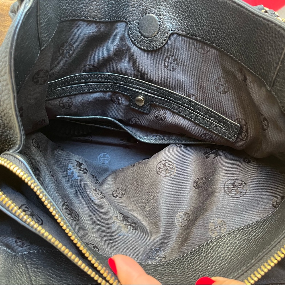 Tory Burch Black Leather Shoulder Bag - Picture 12 of 12